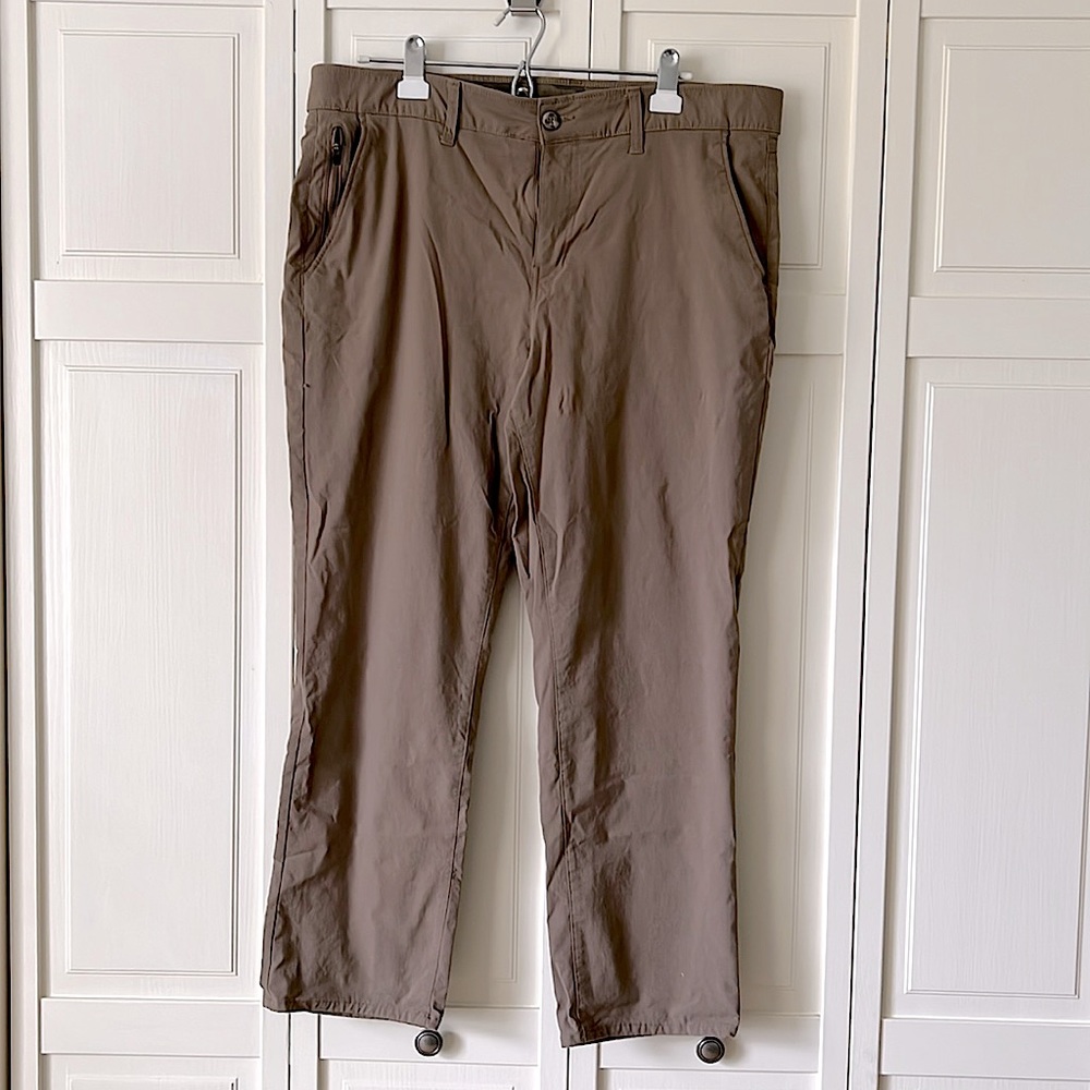 Weatherproof Vintage mens weather flex flat front pants tan 38 X 30